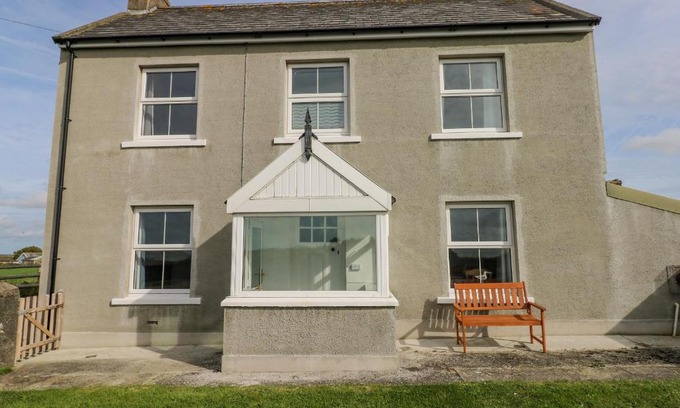 Penycwm Casa | Bay View Farmhouse