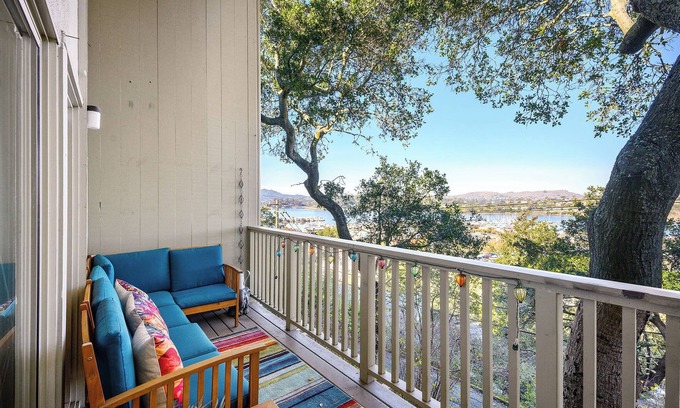 Marin City Casa | BAY VIEW RETREAT NEAR DOWNTOWN SAUSALITO