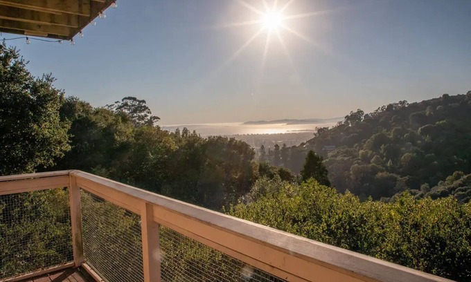 Claremont Hills Casa | Bay View Sanctuary - Minutes from UC Berkeley