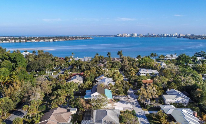 Bay Isle Casa | Bungalow Baydream - Una de las cabañas en la clave