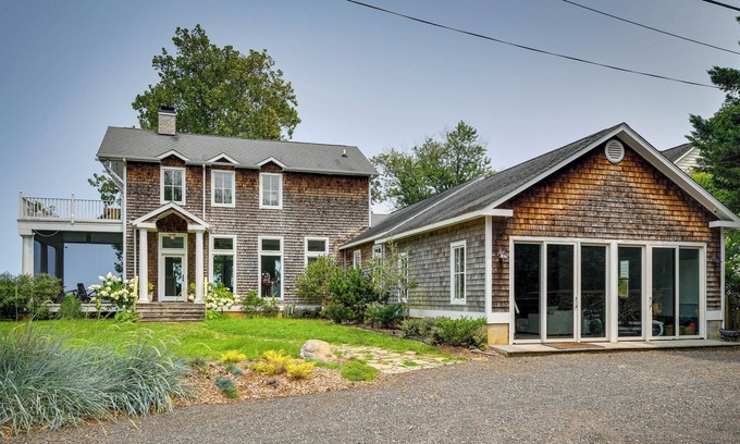 Annapolis Casa | Bayfront Annapolis Home with Private Boat Dock!