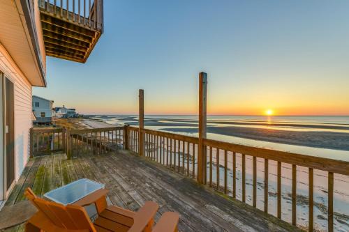 Green Creek Casa | Bayfront Cape May Vacation Rental with Beach Access