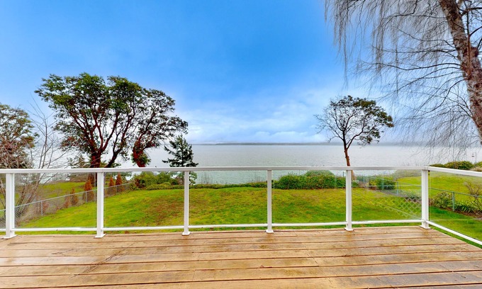 Camano Island Casa | Bayfront home with amazing water & mountain views, deck, lawn, grill, streaming