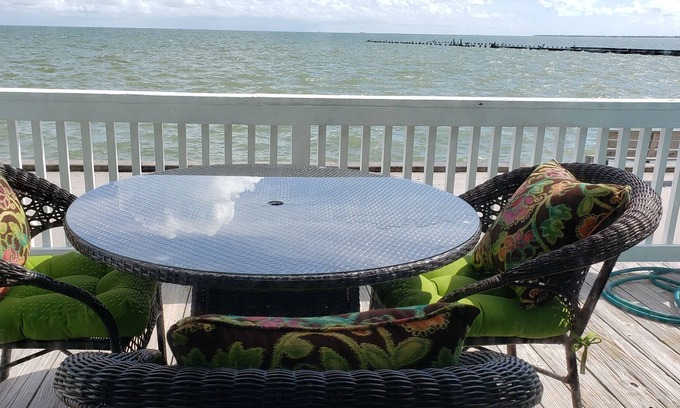 Rockport Casa | Bayfront Kontiki 203