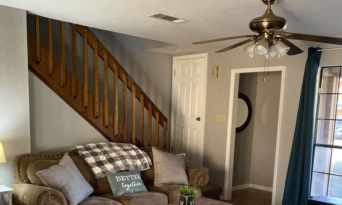 Broadmoor Casa | Bayou Bungalow