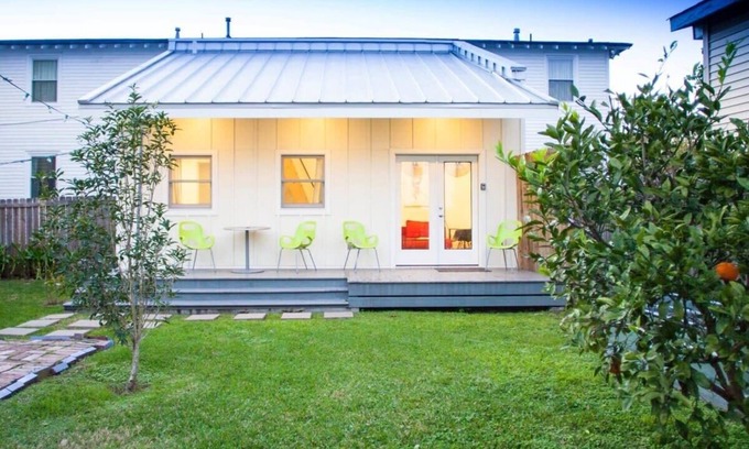 Esplanade Ridge Apartamento | Bayou St. John Carriage Home, Perfect Location!