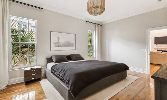 Bayshore Gardens Casa | Bayshore Garden Gem - Walk to everything in Hyde Park