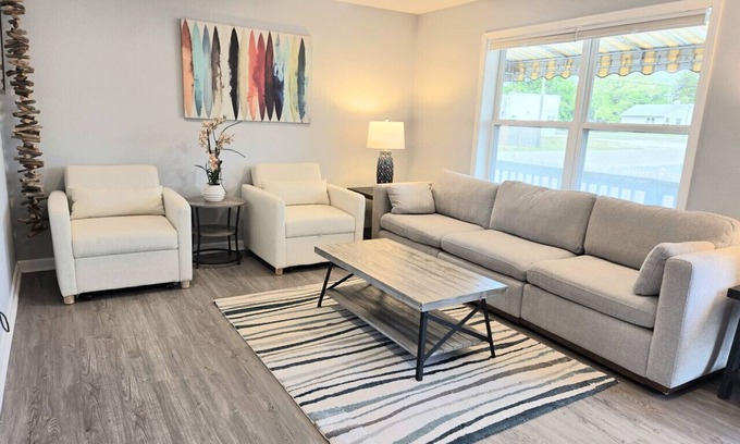 Villas Casa | Bayside Beach House Sleeps 10