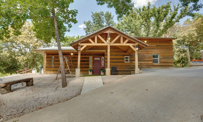 Lake Lafayette Cabina | 'Bayview' - Lakefront Family Cabin in Odessa!