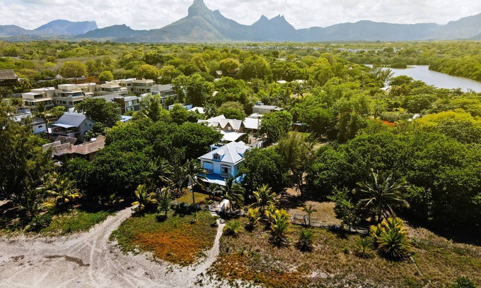 Tamarin Casa | Charming BayVilla BriMar