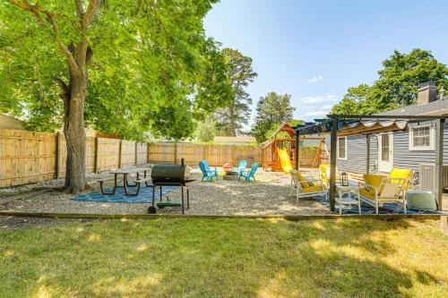 Bayville Casa | Bayville Getaway with Fire Pit - 2 Mi to Beach!