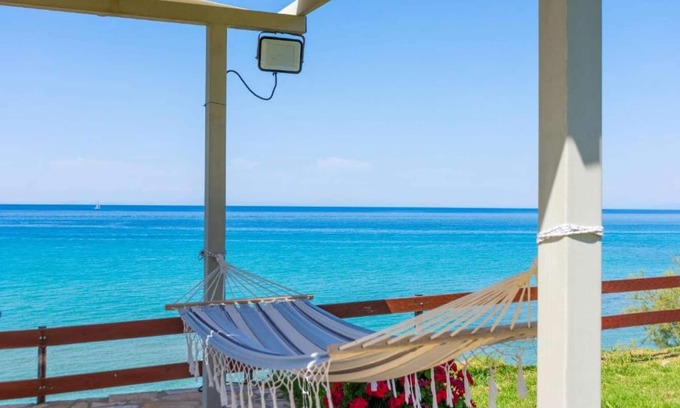 Amoudi Apartamento | baywatch apartment double 105