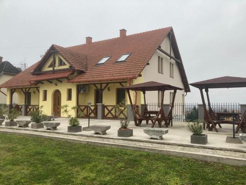 Tarcal Casa | Bazilika Vendégház
