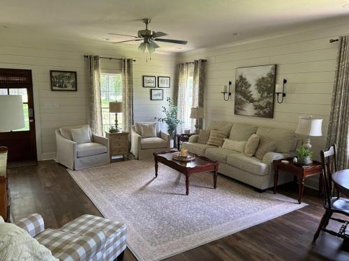 Petal Casa | BB's Cottage