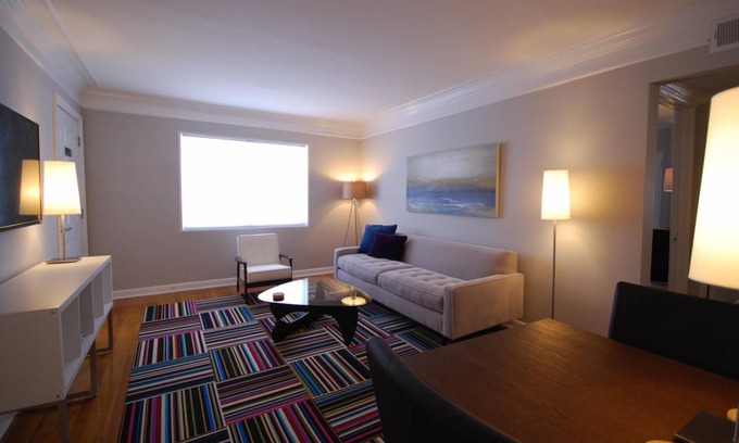 Brookwood Apartamento | (BCH1b) Social Distance in Your Own Space. Professionally Cleaned & Sanitized.