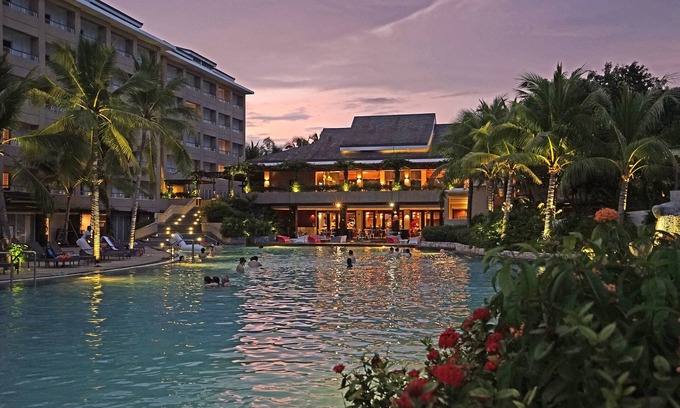Danao Complejo | BE Grand Resort Bohol
