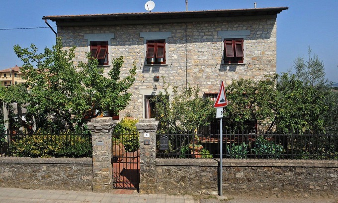 Mercatale Val di Pesa Apartamento | Precioso apartamento para 6 personas con WIFI, terraza y aparcamiento, cerca de Greve In Chianti