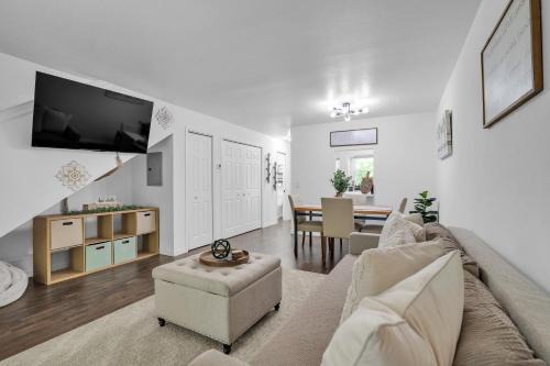 Ocala Casa | Be Our Guest - Cozy Townhome near Downtown Ocala townhouse