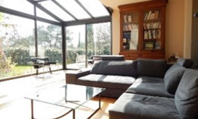 Saint-Vincent-de-Barbeyrargues Casa | Hermosa villa contemporánea con piscina, cerca de Montpeliier