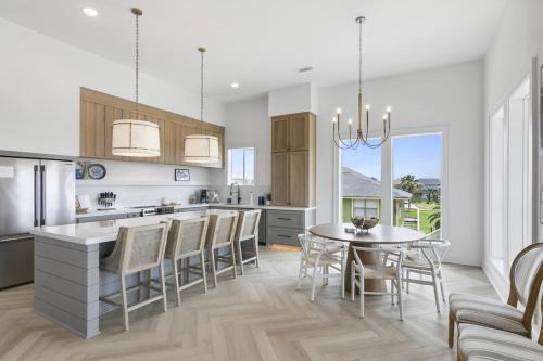 Crystal Beach Casa | Beach Access Golf Cart Games Fire Pit Beach Chairs