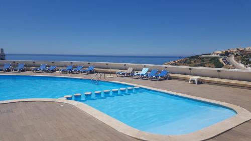 Porto de Mos Apartamento | Beach and Pool Studio Apartment