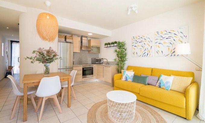 Tamariu Apartamento | Beach Apartment in the heart of Tamariu