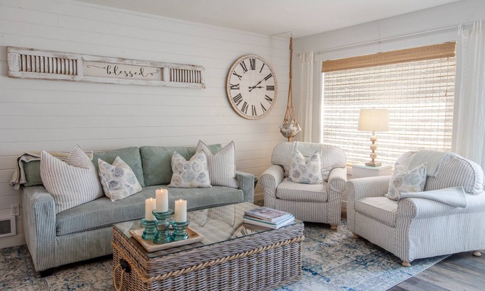Downtown Cannon Beach Casa | Beach Blessing Summar