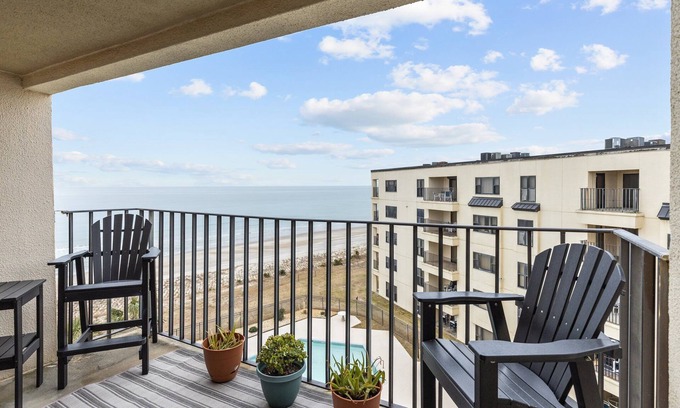 Indian Beach Condominio | Beach Bliss - Oceanview 5th floor condo in Fun-Filled Summerwinds Resort