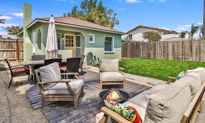 Pierpont Bay Casa | Beach Bungalow-1920s Charmer- Dog Friendly - Pierpont Ventura