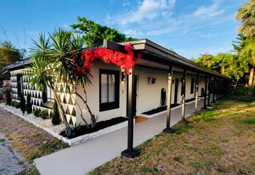 Cocoa Beach Apartamento | Beach Bungalow By The Sea 4