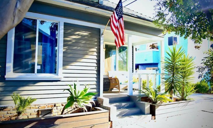 Alamitos Beach Casa | Beach bungalow