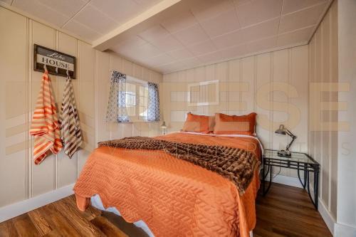 Lake Ozark Casa | Beach Cabin #3