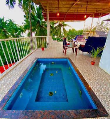 Morjim Apartamento | Beach Castle Villa with Plunge Pool Morjim Beach Goa