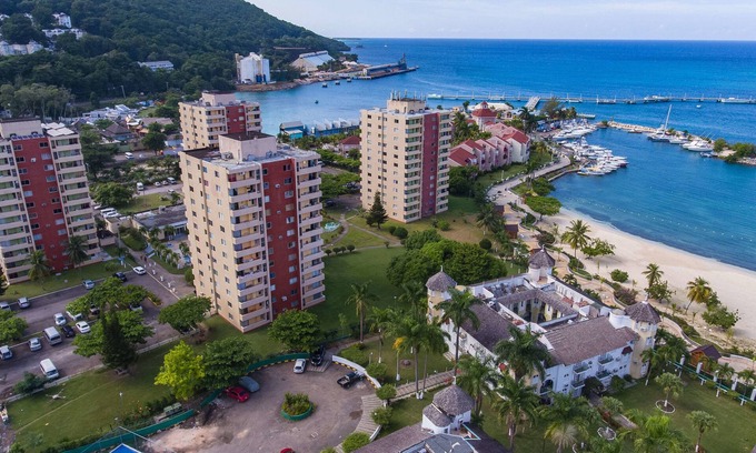 Ocho Rios Apartamento | Beach Club 1 Bedroom Apartment