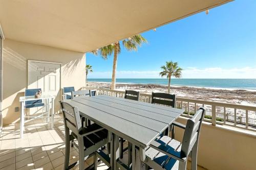 Fort Morgan Apartamento | Beach Club C-310 NEW! Beachfront Sleeps 8-Resort