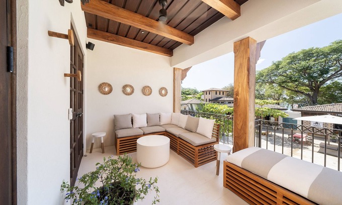 Las Catalinas Condominio | Beach Club Included: Central 2BR Oceanfront Condo in Las Catalinas - Plaza Mercado 12
