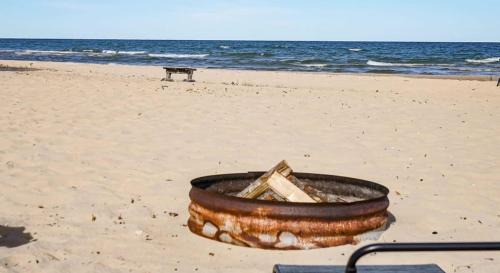 Oscoda Casa | Beach Club of Oscoda Captains Watch on the Lake