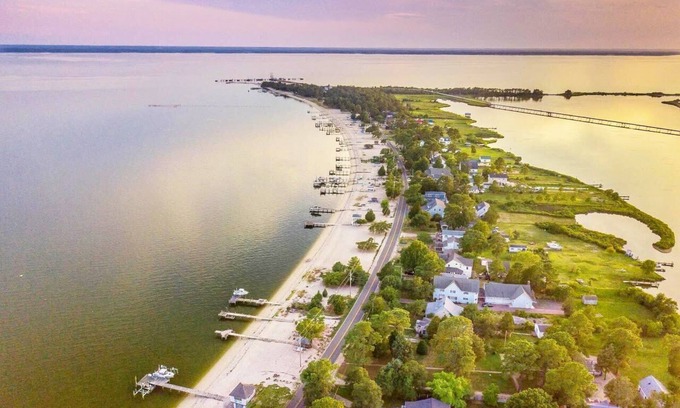 Piney Point Casa | Beach Club: your own private "Caribbean" resort