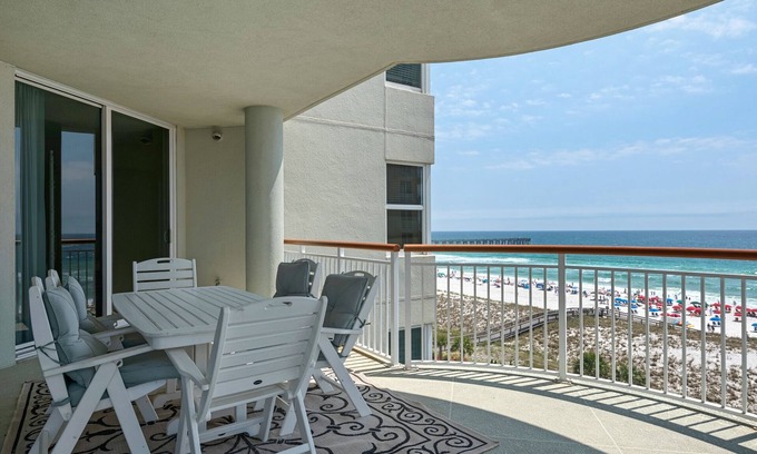 Sugar Beach Condominio | 6D Beach Colony West