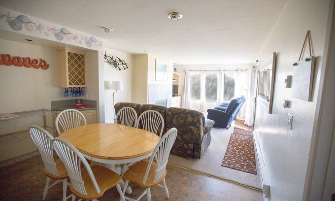 Pajaro Dunes Condominio | Beach Condo Shorebirds 175