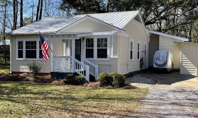 Ocean Springs Casa | Beach Cottage Bechtel Blvd.