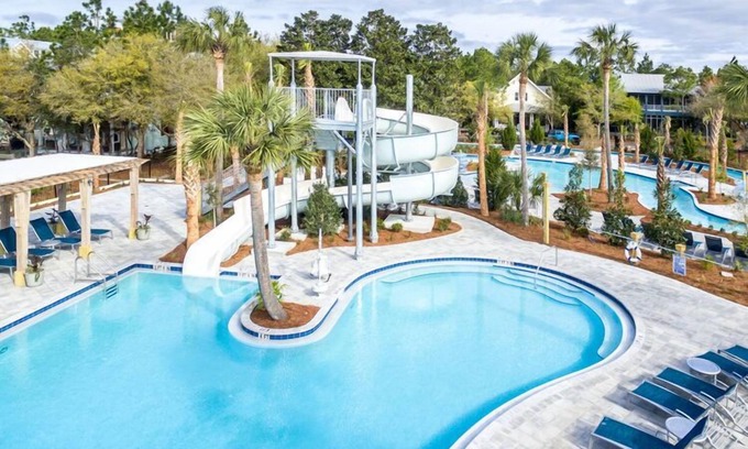Beach District Condominio | Beach Hat, 30A Cottages, tarifas reducidas de primavera, vista al golfo, pasos a la playa y WaterColor Town Center.