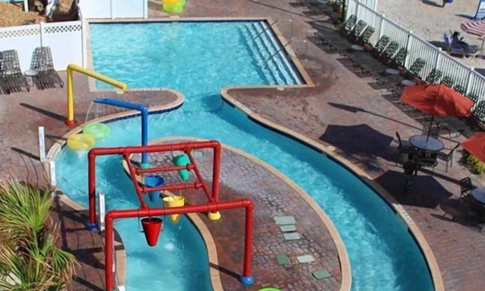 Bostroms Complejo | Beach Escape! Surfing, Kitchen, Beach, Pool, Parking, Shop at Volusia Mall