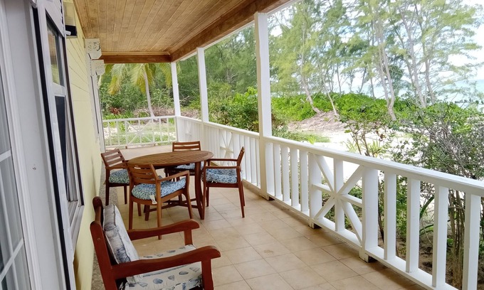 Rokers Point Casa | Beach Front, Calypso @ Flamingo Bay Rokers Point/Harts