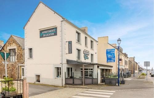 Saint-Benoit-des-Ondes Apartamento | Beach Front Apartment