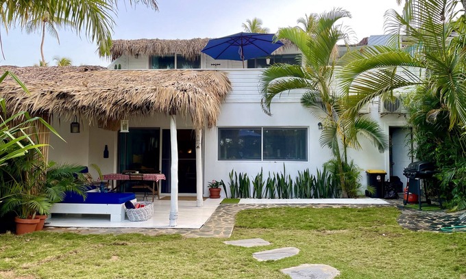 La Iglesia Casa | BEACH FRONT 3 Bedroom Villa with private Pool Sleeps 7
