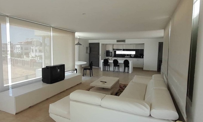 El Hadaba Apartamento | Beach front Apartment