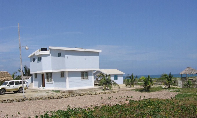 Crucita Casa | Frente a la playa Bed n Breakfast Room en Crucita # 5