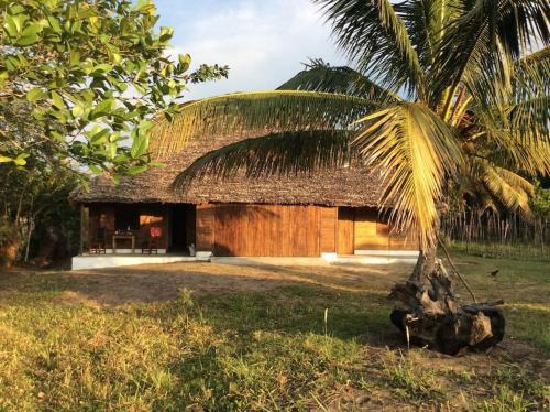 Analanjirofo Casa | Beach front cottage - Chez Mikkel