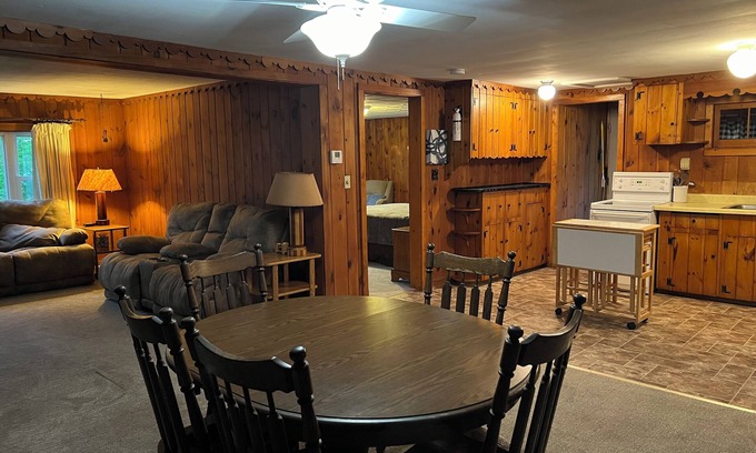 Upper Peninsula Michigan Cabaña | Beach Front Cottage - Lake Superior